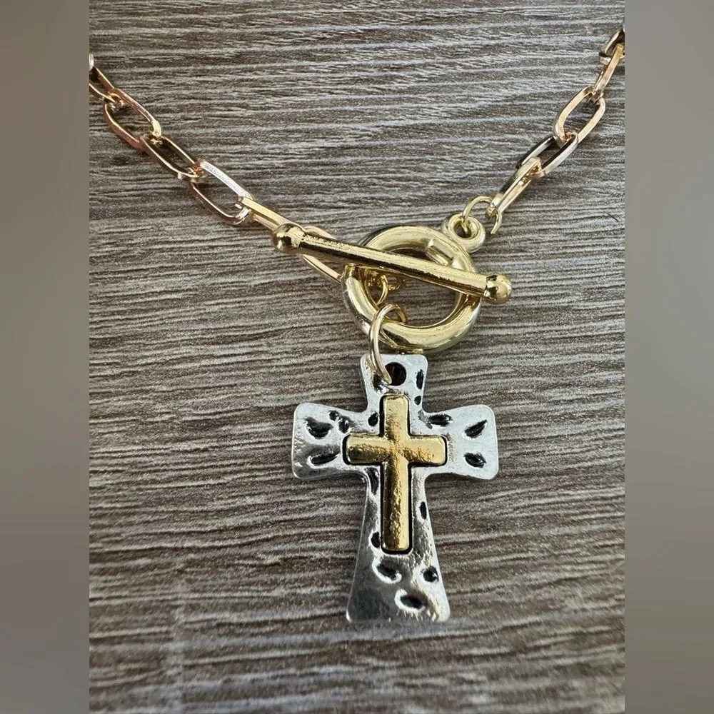 Free People stylish necklace